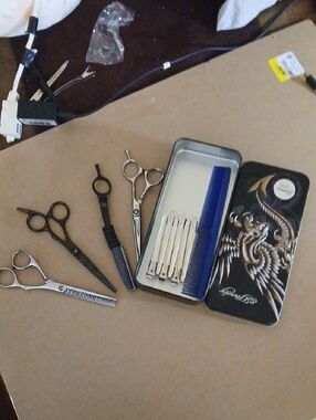 PROFESSIONAL JOEWELL COSMETOLOGY SHEARS AND TOOLS.